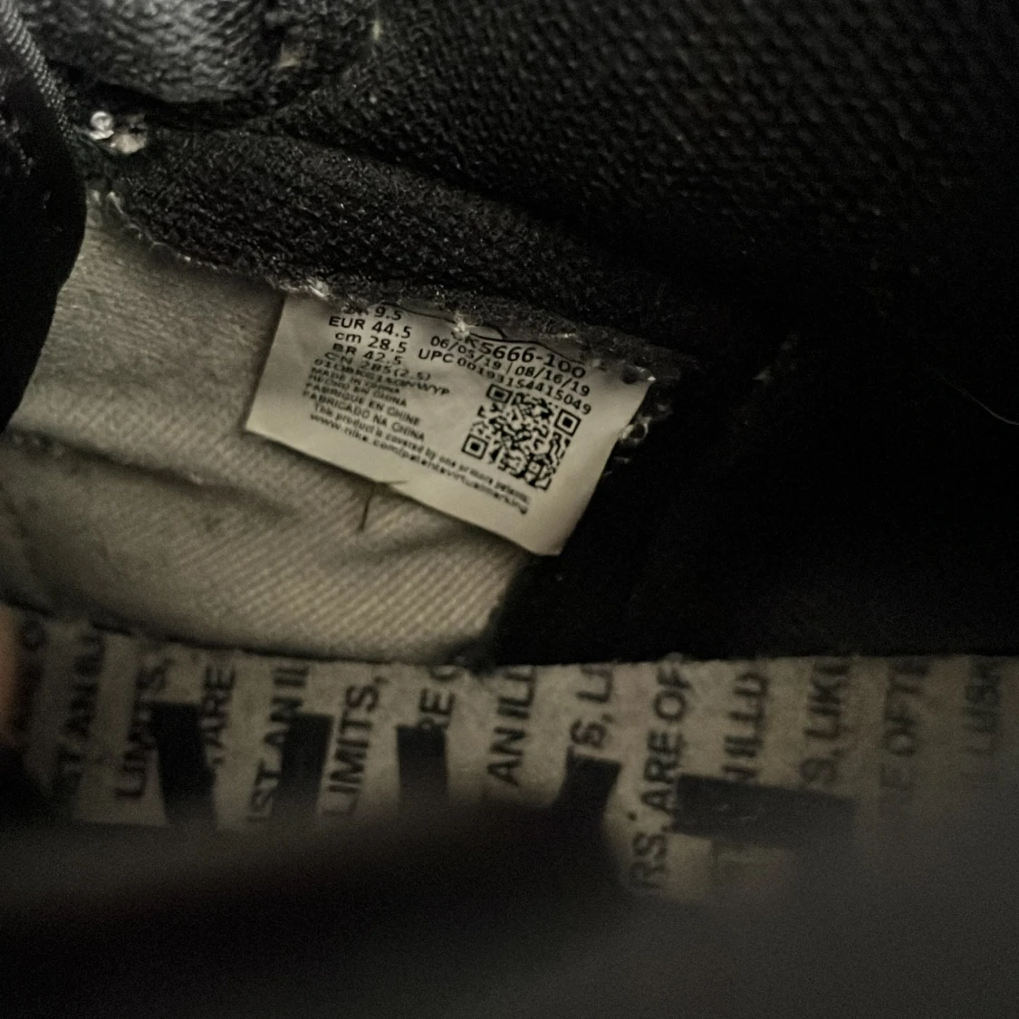 Jordan 1s ”fearless” High   - 90