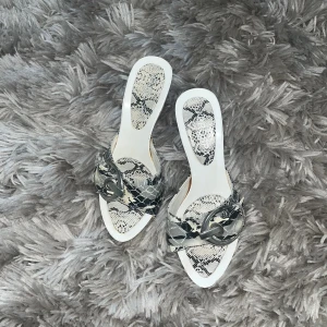 Klackskor  - Jättefina klackskor 