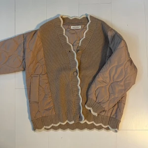 Jacka  - Super cool jacka till våren