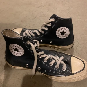 Converse shoes  - wear few time but haven't wear it for so long