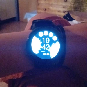 Smartwatch Denver fit 2 - Batterihälsa bra. Använd typ 1 månad.  Laddare medföljer.  