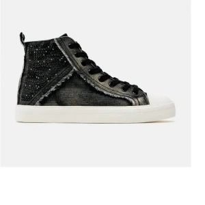 Skor zara - Skit balla skor från zara som är helt slutsålda i storlek 38 använda 1 gång