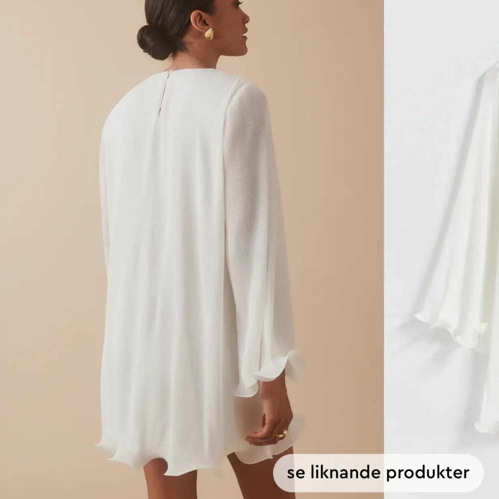 säljer min helt nya klänning från gina tricot i strl 34 då den tyvärr var lite för stor, mycket populär och tar snabbt slut på hemsidan, den är oanvänd med prislapp kvar🤍 köpt för: 599 kr mitt pris: 399, men kan diskuteras. Mekot.