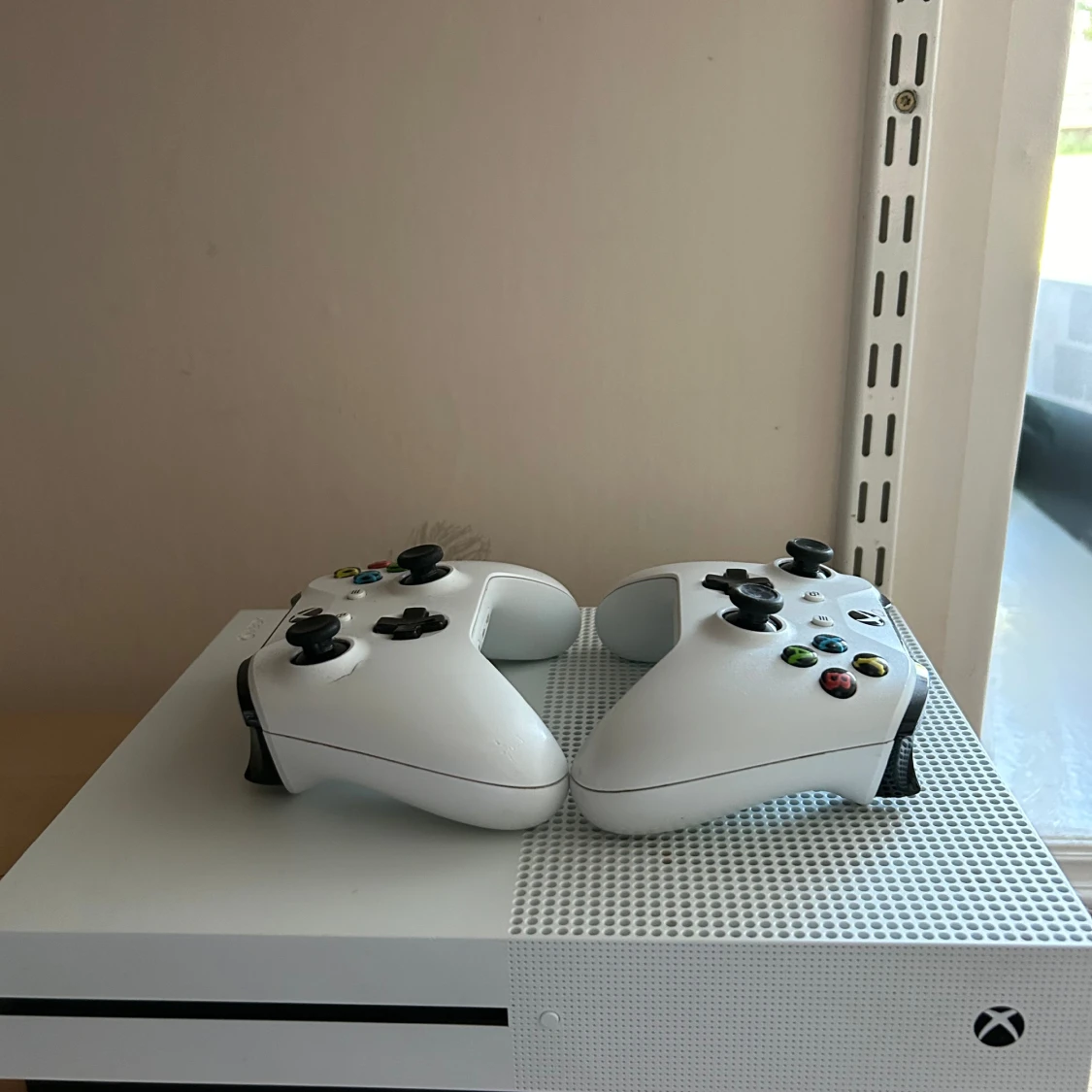 Xbox One S - 90