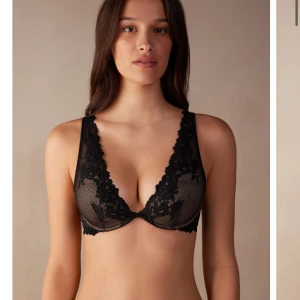 Intimissimi bh - Bh från intimissimi i strl 75B. Använd 1 gång, så som ny. 🌸