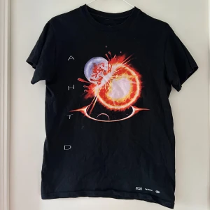 The Weeknd - Tröja från The Weeknd After hours till dawn tour. Storlek S men oversized. 