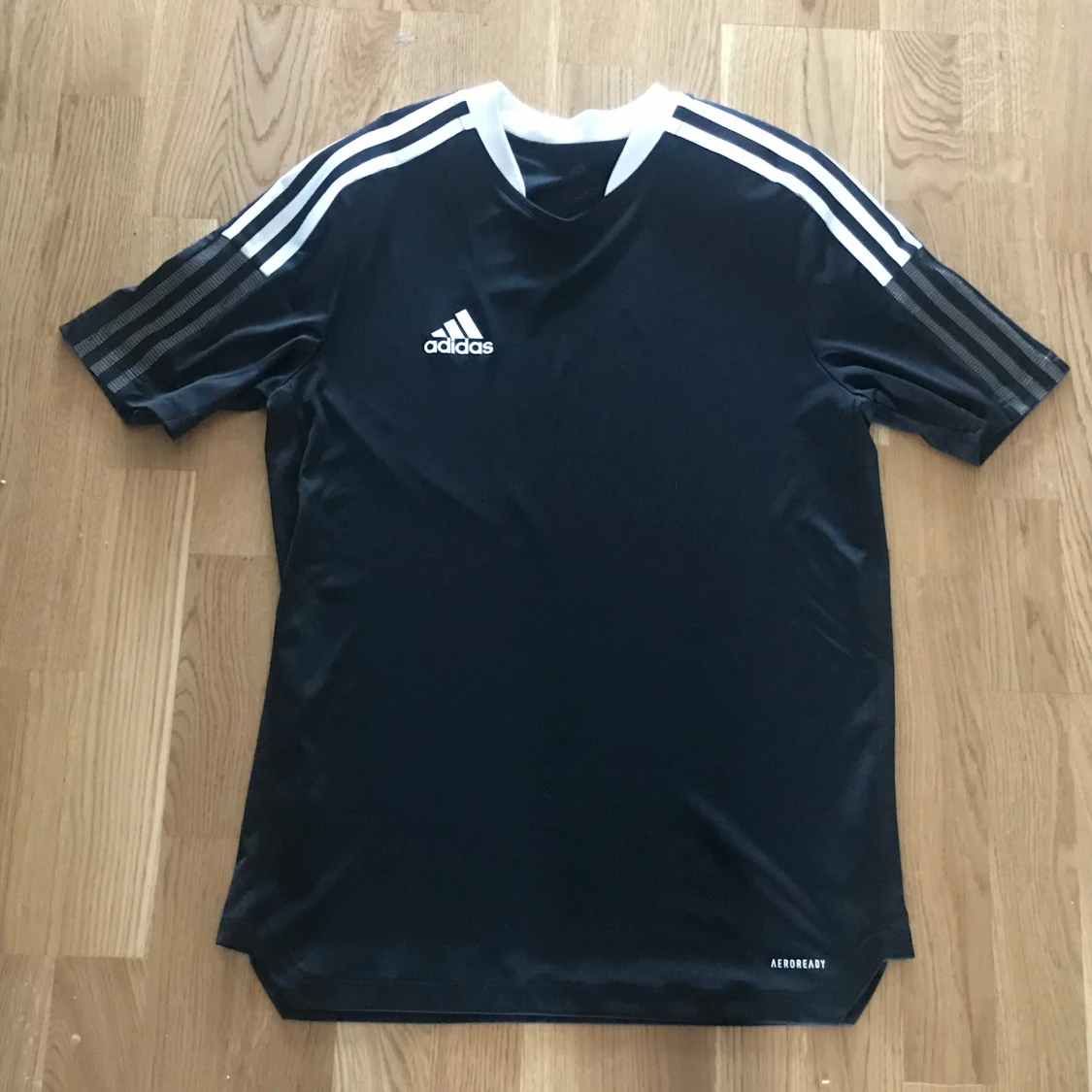 Adidas träningströja
