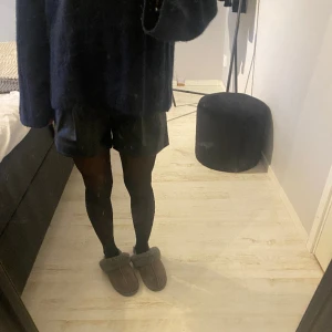 Skinn shorts - Skinn shorts ifrån Zara