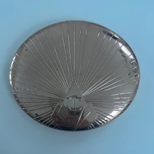 Charlotte Tilbury bronzer - Charlotte Tilbury bronzer i färgen 2 medium