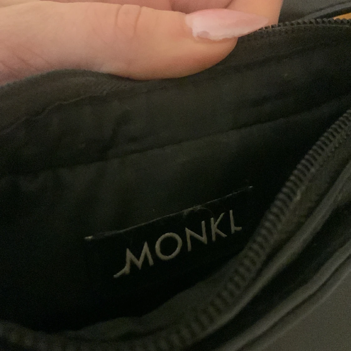 Svart Axelväska - 91