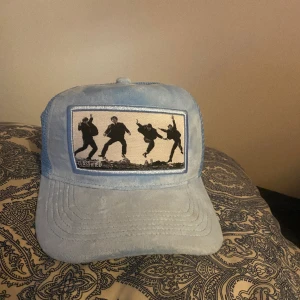 Keps försäljning  - Säljer en classified keps 