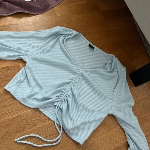 Topp från Gina  - Oanvänd topp i storlek medium 