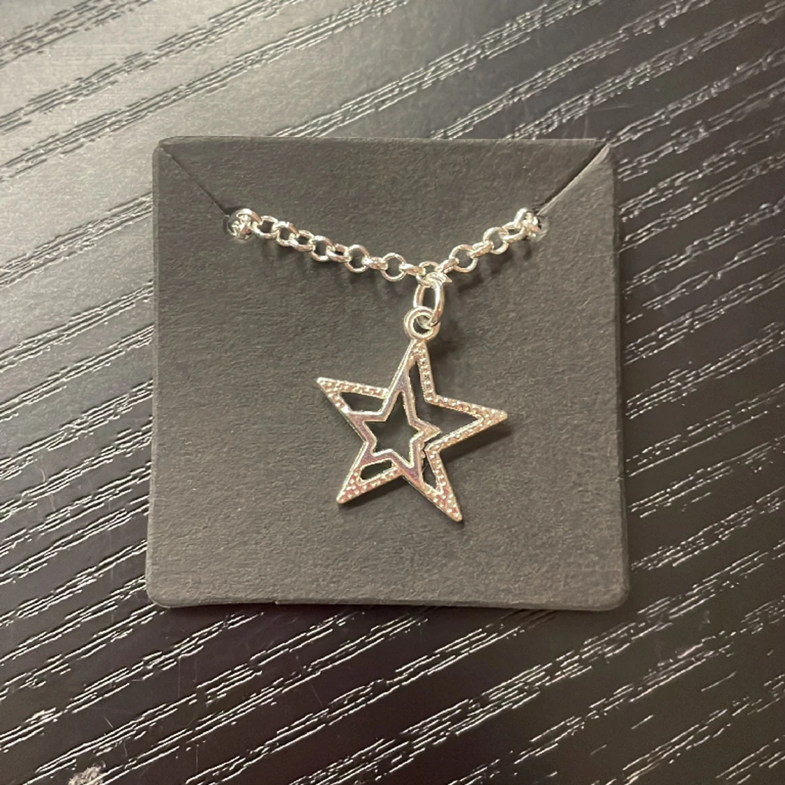 STAR halsband