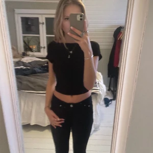 Rygglös topp - Svart rygglös topp😍 perfekt till fest🎉 