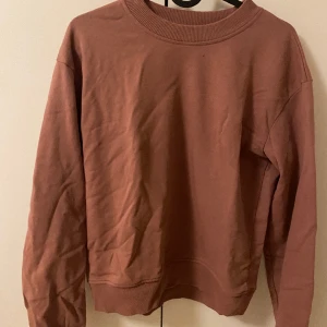 Tröja - Säljer en rosa tröja från Asos