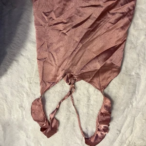 Satin linne  - Rosa lila  XS-S