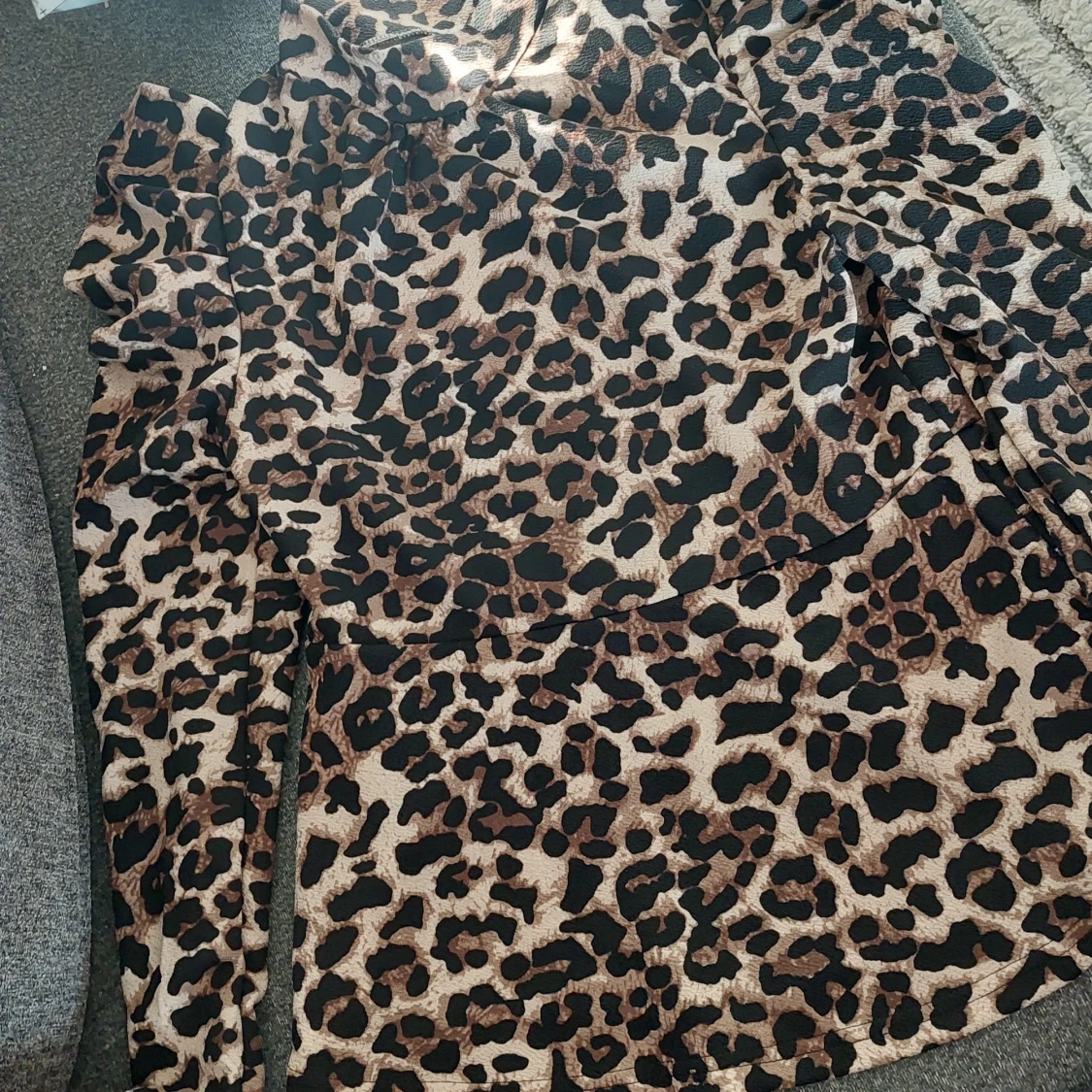 Leopard tröja