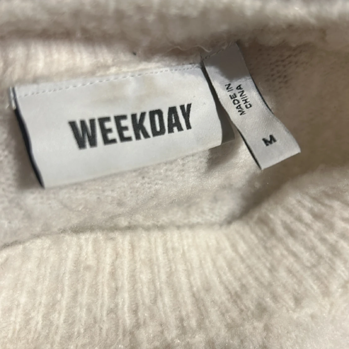 Stickad tröja  - 91