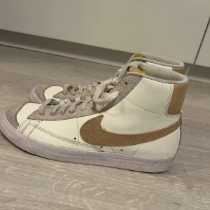 Nike Blazers - Nike Blazers, använda få gånger så superfint skick
