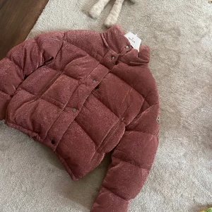 Moncler jacka  - Strl 0  Fint skick Kan skicka bild på tagg 