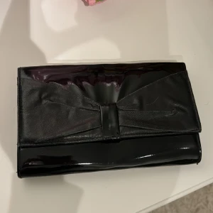 Plånboksväska - Sjukt söt plånboksväska💞💞