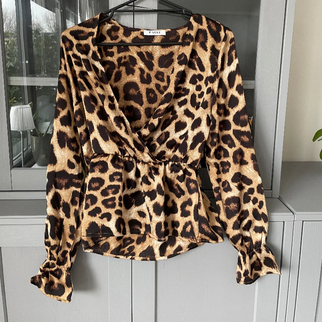 Leopardblus XS