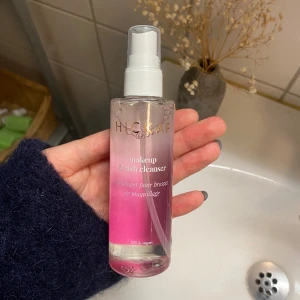 Hickap  - Hickap brush brush cleanser. HELT oanvänd!! Nypris 159 mitt pris 89 kr. 😊🫶🏼