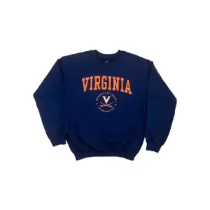 Ivy Sport Vintage university of Virginia Sweatshirt 🧡  Pris: •250kr  Stl: S  Bredd 50cm Längd 61cm  Kontakta oss för mer info🤍 