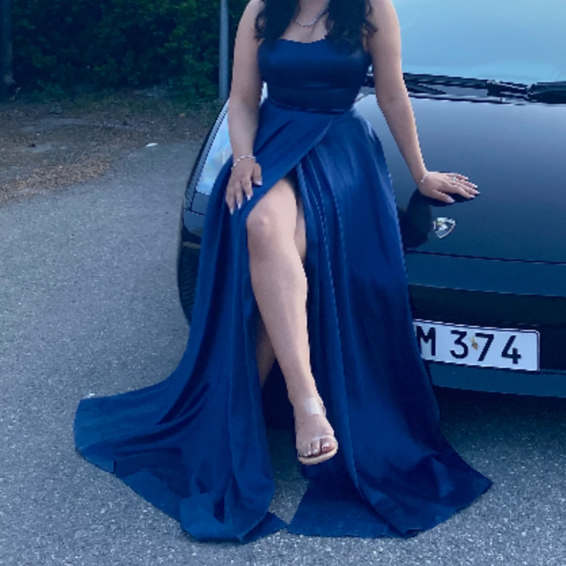 Balklänning med knytning i ryggen