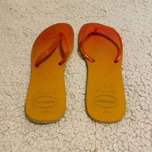 Bästa tofflor - Resa till solen under vinter? Bästa havaianas i st 37/38 knäpp använda 