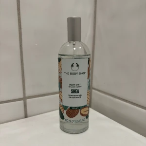 The body shop mister - Shea: 50kr helt oanvänd🤎 Mango: 45kr andvänd få ggr💛 Båda är veganska
