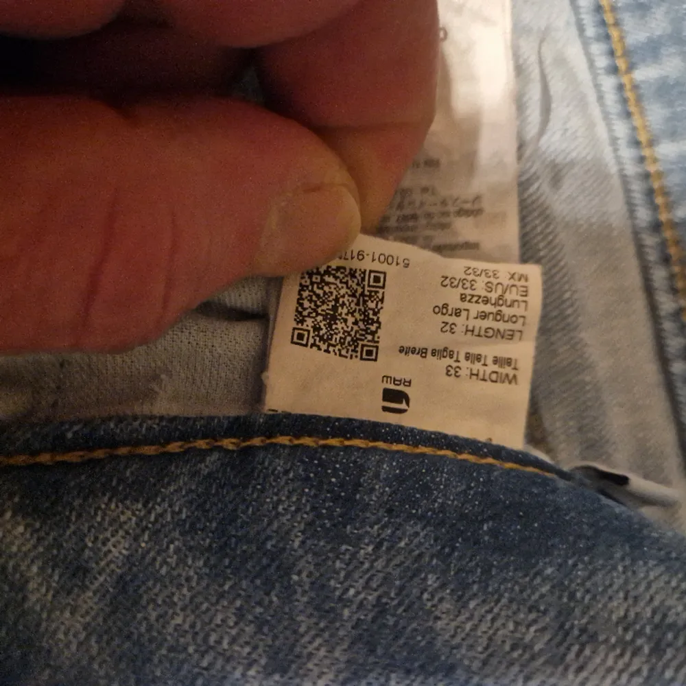 Här säljs as sköna G star jeans, ljusblåa, inga skavanker, sparsamt använda, säljs pga viktnedgång. Vid frågor DM mig.. Jeans & Byxor.