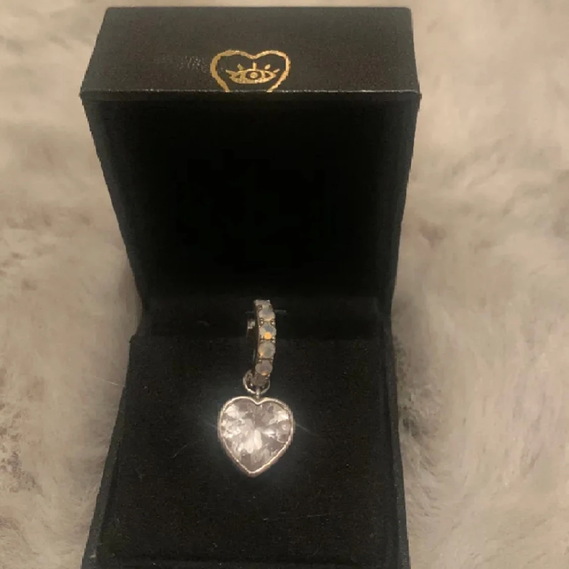 Maria Nilsdotter liknande örhänge