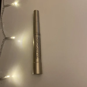 Telescopic mascara💞 - Säljer min helt oanvända talescopic mascara då jag redan har 2 till och dom kommer it riktigt till användning. Hör av er vid frågor och intresse!💖