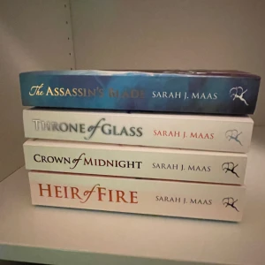Throne of glass - I nyskick! The assasins blade är oläst✨💕 Alla för 400kr eller 1 för 75kr!