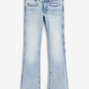 Säljer dessa jeans utan bakfickor från H&M!❤️