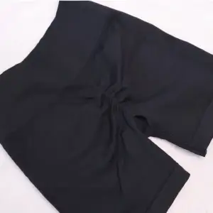 Tränings shorts som aldrig är använda!!💘