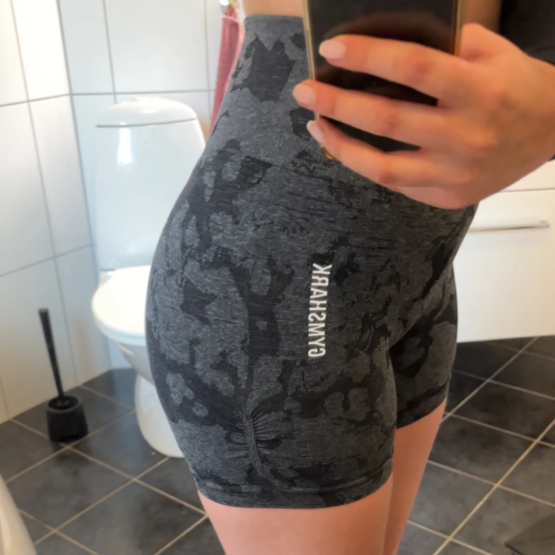 Gymshark shorts - 90