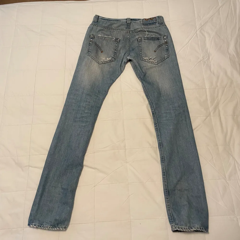 Snygga dondup jeans i modellen Mius. . Jeans & Byxor.