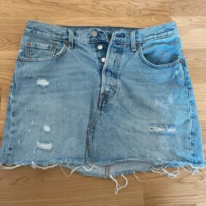 Jeans kjol - För stor för mig!