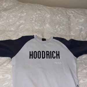 HOODRICH SWEATSHIRT  - SWEATSHIRT  Storlek S  I Begagnat Skick  