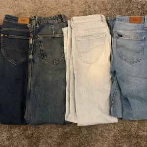 Säljer olika jeans! Skriv privat för egna bilder 