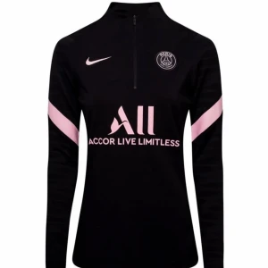 Rosa psg tröja - Rosa och svart psg tröja i storlek M köpt på Nike. Jättefint och i superbra skick. Tveka inte och hör av dig om du är intresserad💕Både tjejer och killar kan ha på sig den! ‼️Kontakta mig innan ni trycker på köp nu‼️