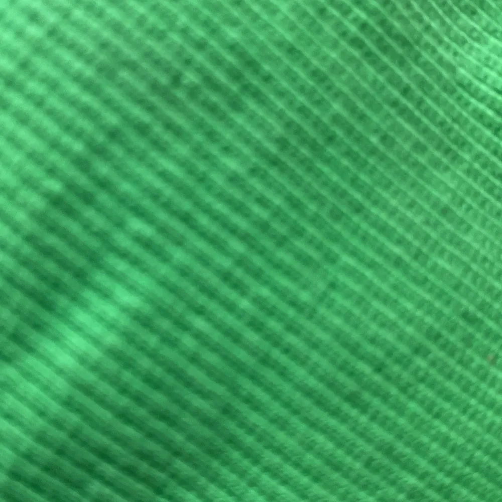 Pris går att prata om , fint grönt linne till sommaren från new yorker, har varit en av mina favoriter men passar tyvärr inte mig längre . Toppar.