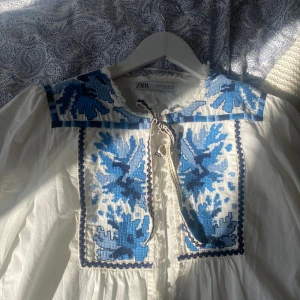 Zara blus - Zara blus i nyskick, tvättad en gång. 
