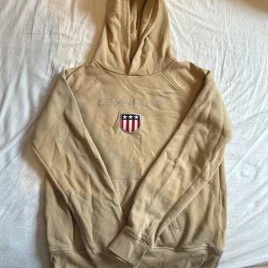 Gant hoodie beige - beige gant hoodie storlek xs men passar även s