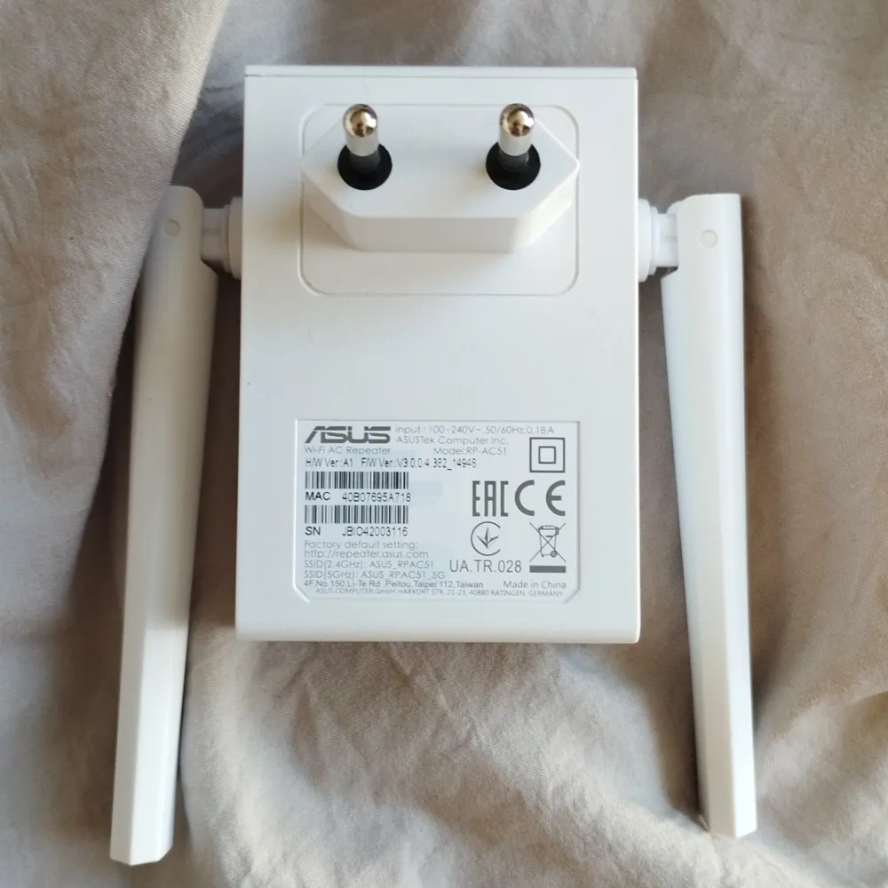 ASUS WiFi AC Repeater RP-AC51 Wi-Fi Extender Förlängare Router Vit Trådlös. Övrigt.