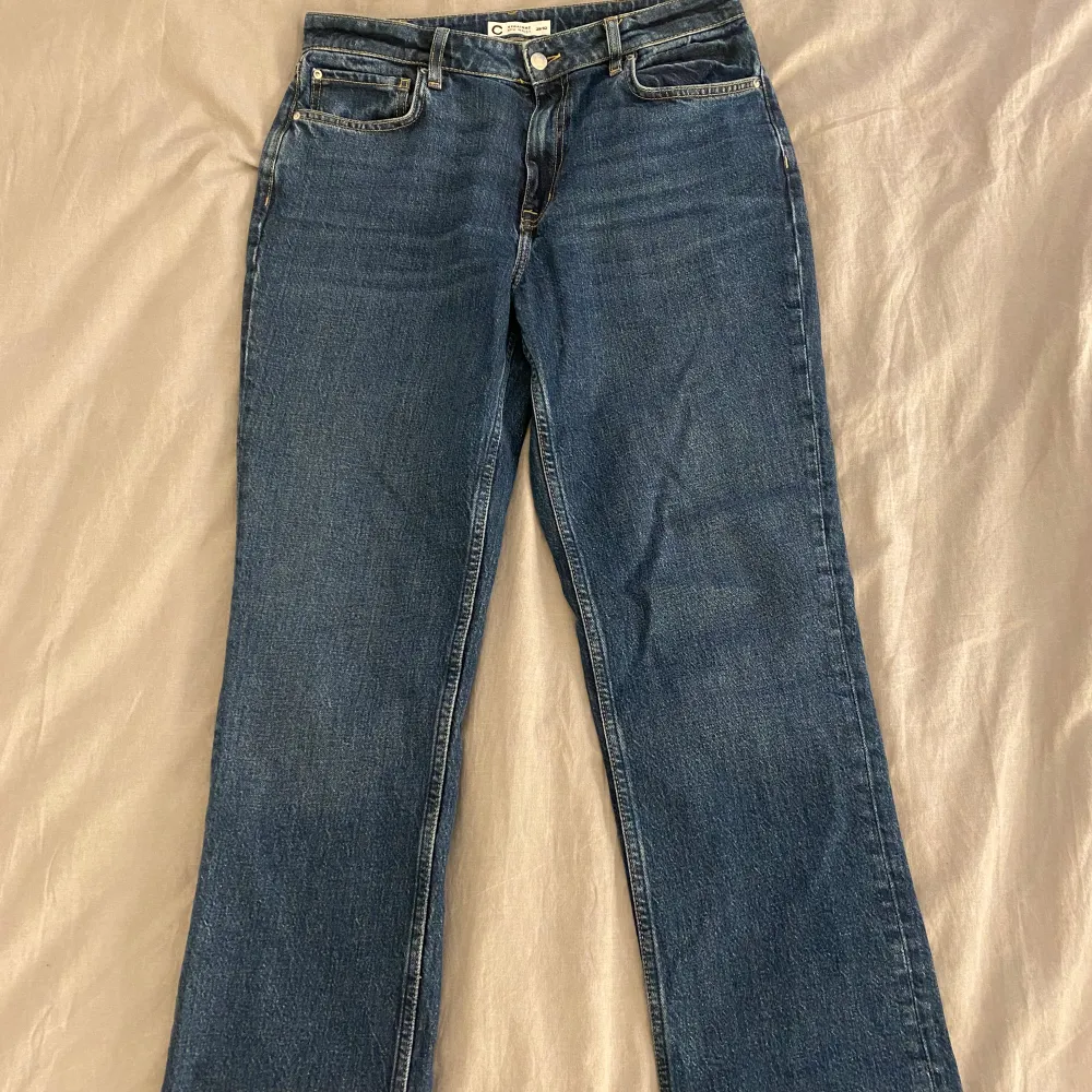 Säljer dessa jeans från Cubus! Köpta för 499 och endast använda 3 gånger. Frakten ingår inte i priset. . Jeans & Byxor.