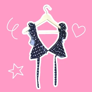 Bikini top  - Söt bikini top som tyvärr inte passade mig☺️ helt oanvänd (endast provad) och därmed i fint skick!❤️