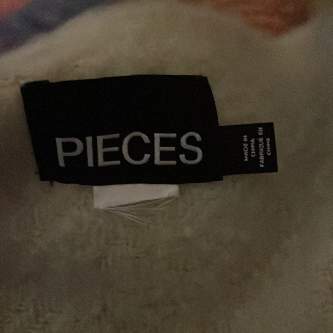 Färgglad halsduk  - 90